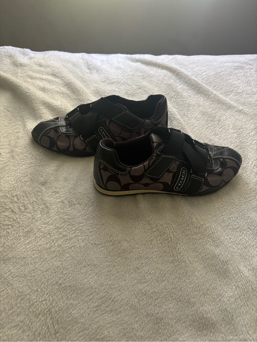 Coach Women’s Black Signature Logo Velcro Sneakers Size 5.5